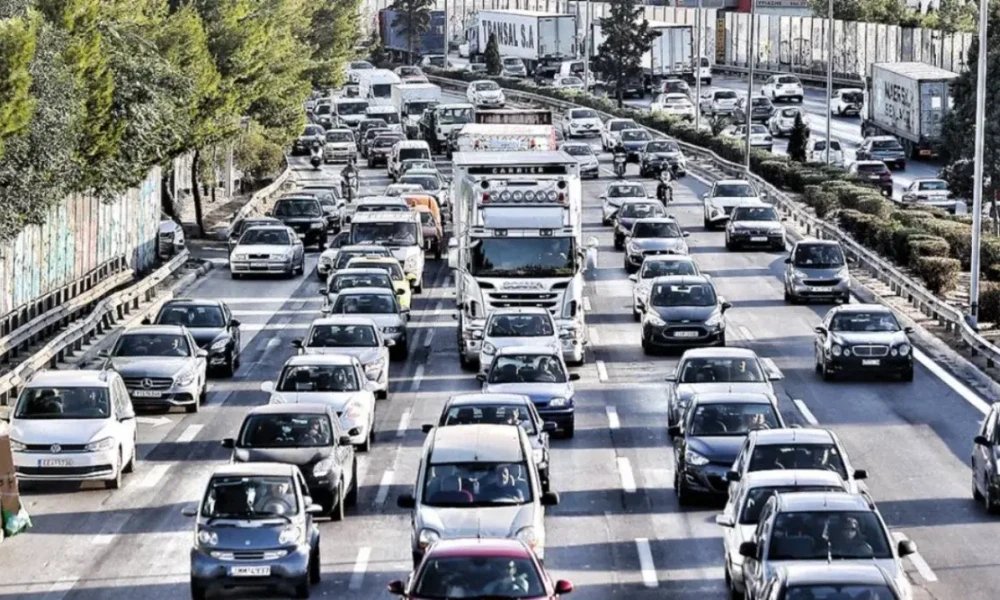 Τροχαίο στον Κηφισό - Κίνηση στο Αιγάλεω στο ρεύμα προς Λαμία